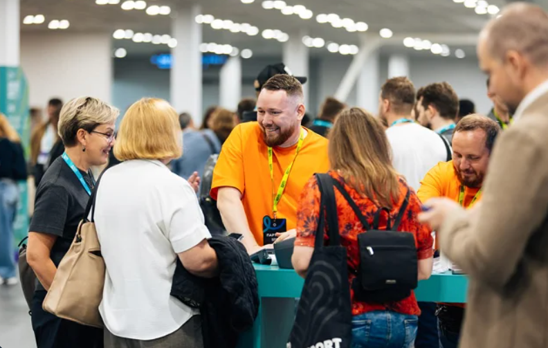 Снимок экрана 2025-11-17 в 23.29.25.png